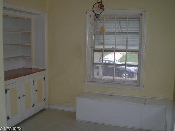 4th image of 3141 W 139th St