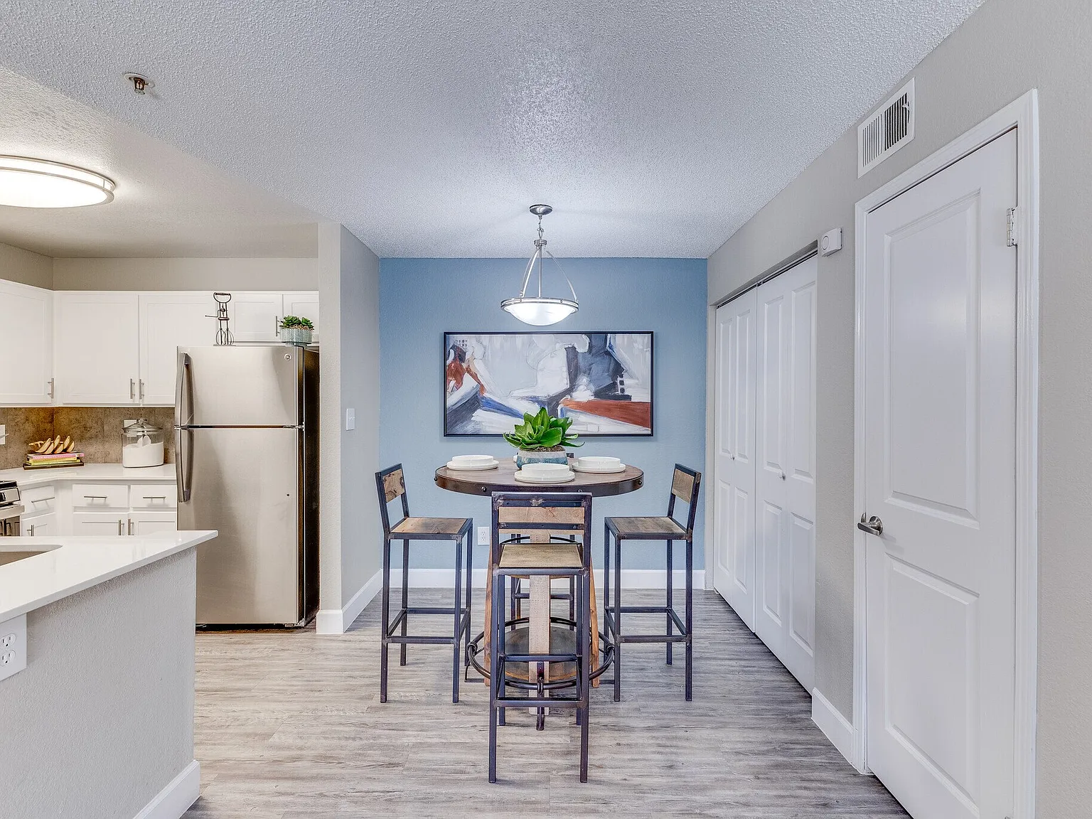 Sterling Point Apartment Homes — Photo 1