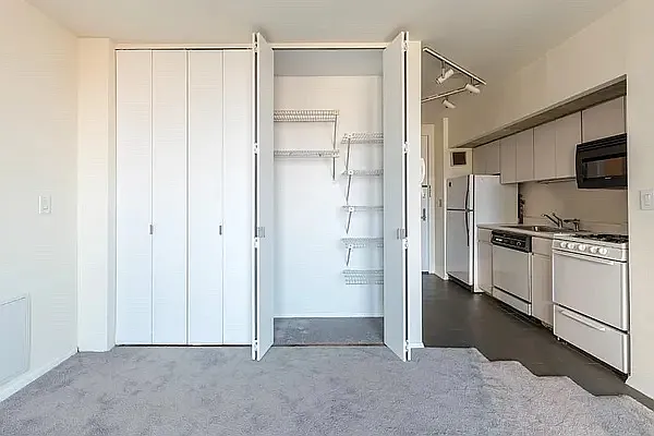 Rented by Evans Real Estate | media 2