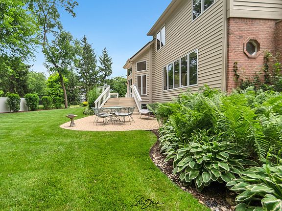 4th image of 542 W Rosiland Dr