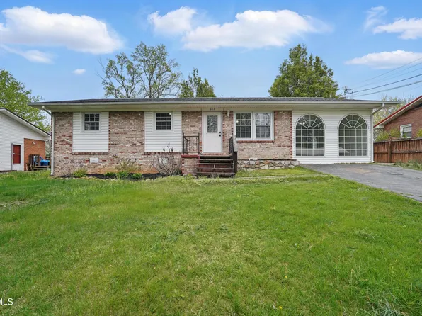 607 Bradley St, Elizabethton, TN 37643