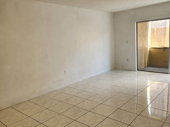 2nd image of 1461 W 42nd St APT 302
