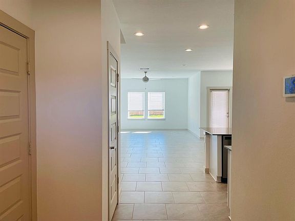 2nd image of 28935 Yukon River Ct