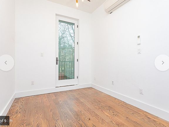 5th image of 194 Scholes St #F3f