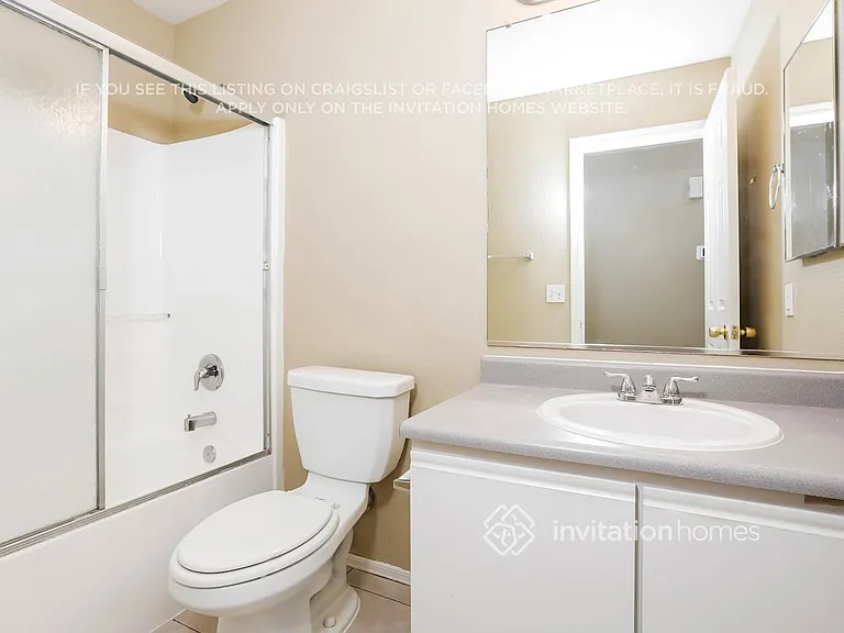 10465 E Azalea Ave — Photo 15