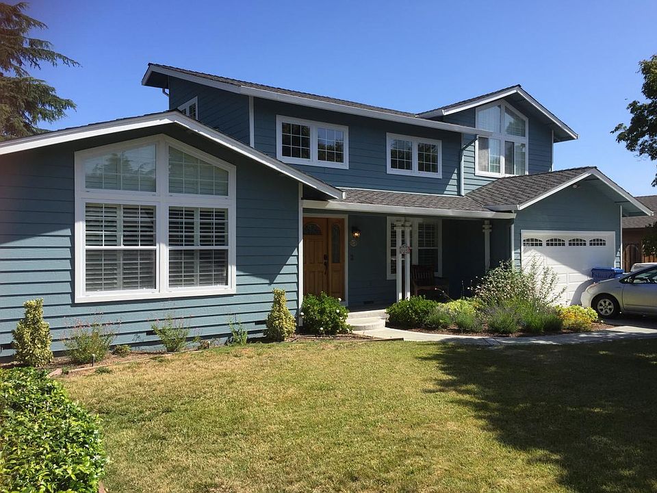 Front exterior view