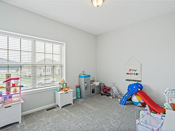 5th image of 11244 N Bristol Ave