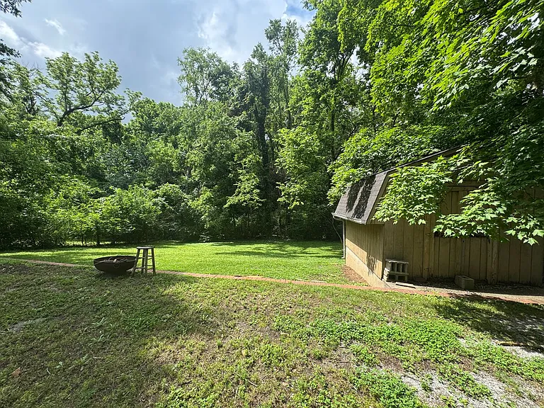 3351 Mimosa Dr — Photo 28