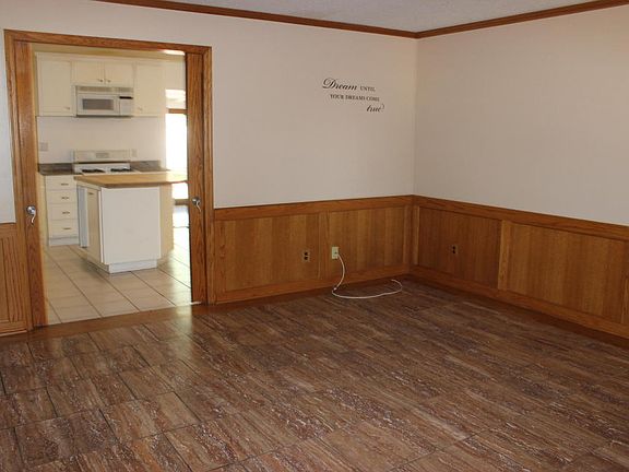 2nd image of 1016 E Loyola Dr