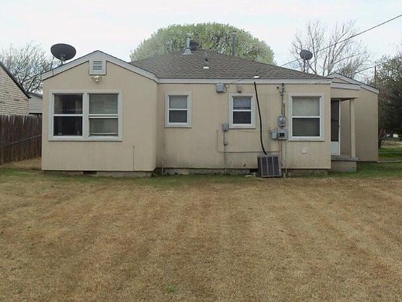 4th image of 2107 NW Lake Ave