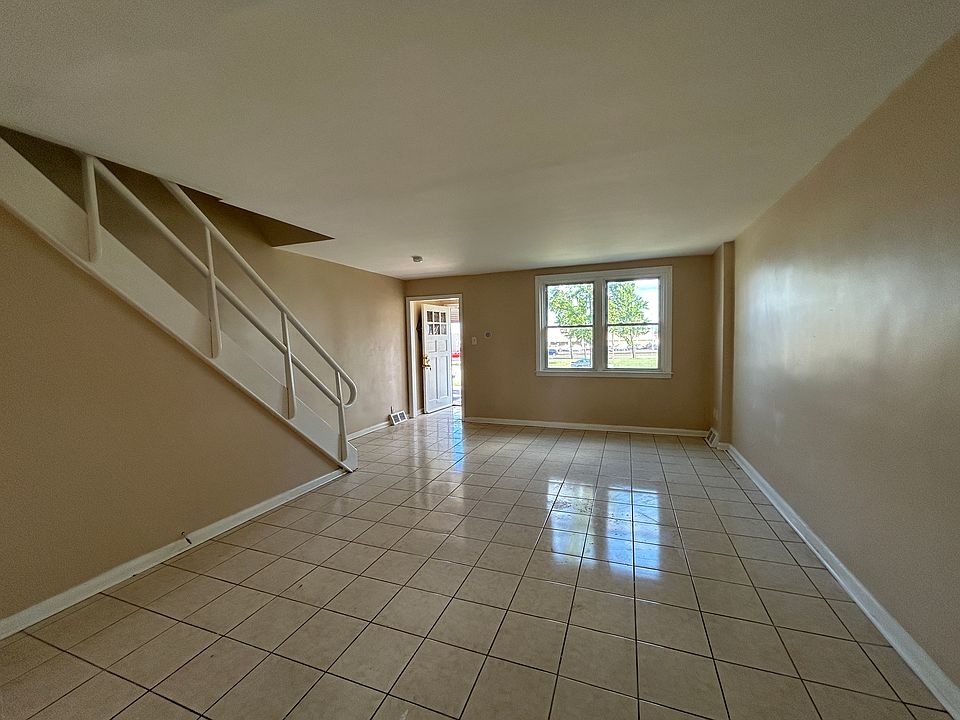 1st image of 6640 Roosevelt Blvd