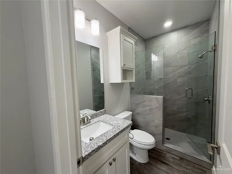 401 Bertha Ave #3 — Photo 14