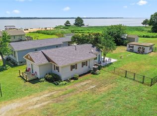 494 Marine Dr, Dunnsville, VA 22454
