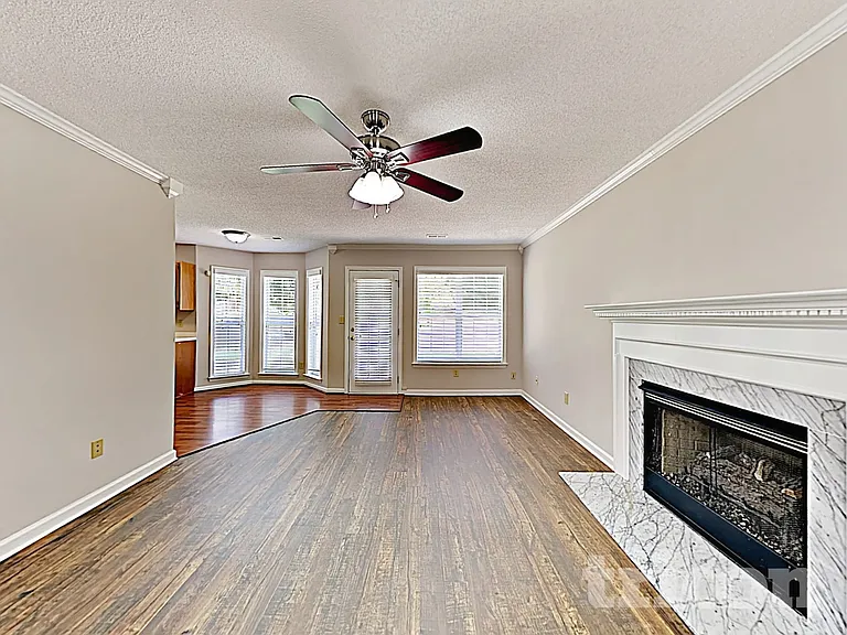 2207 Planters Knoll Dr — Photo 3
