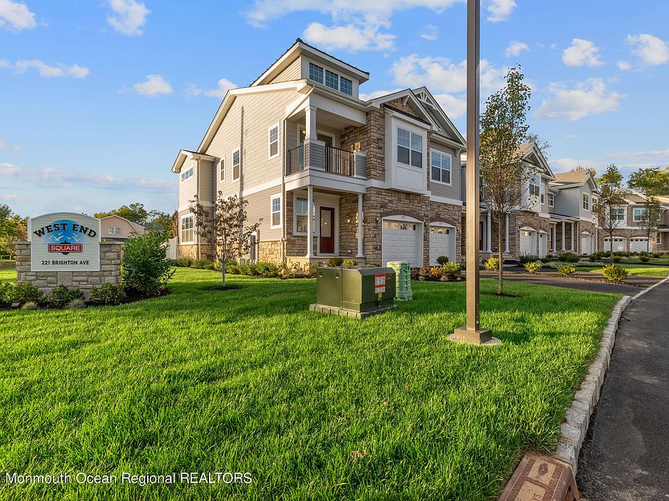 1st image of 221 Brighton Avenue #203
