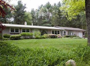 15 Lakeview St, Sharon, MA 02067