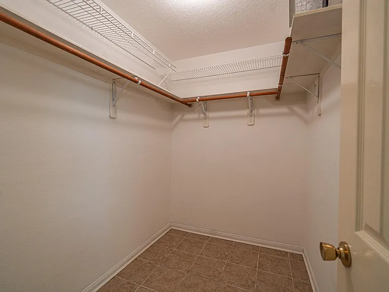 19538 Narcissus Brook Ln — Photo 14