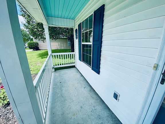 Front Exterior Porch 2_07132020