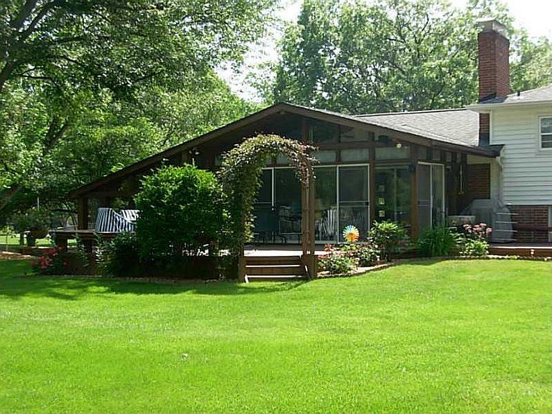 2nd image of 7365 N Hollingsworth Dr