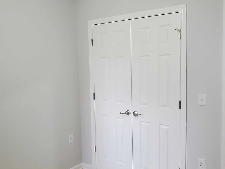 2823 Winchester St — Photo 12