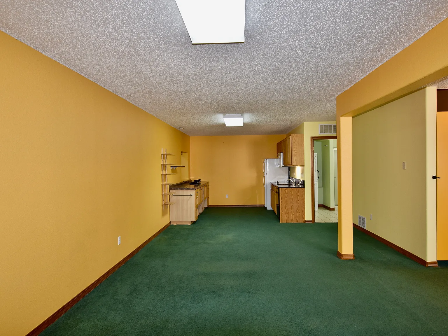 5195 Sevenoaks Dr — Photo 4