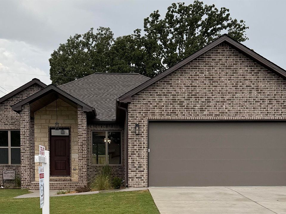1st image of 3 Sayde Ln