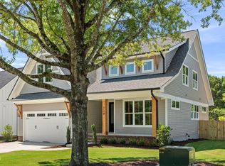 324 Powhatan Dr, Fuquay Varina, NC 27526