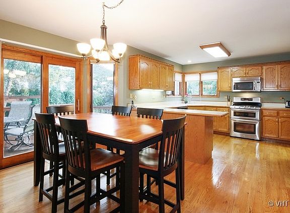 3rd image of 12125 Magnolia Ln
