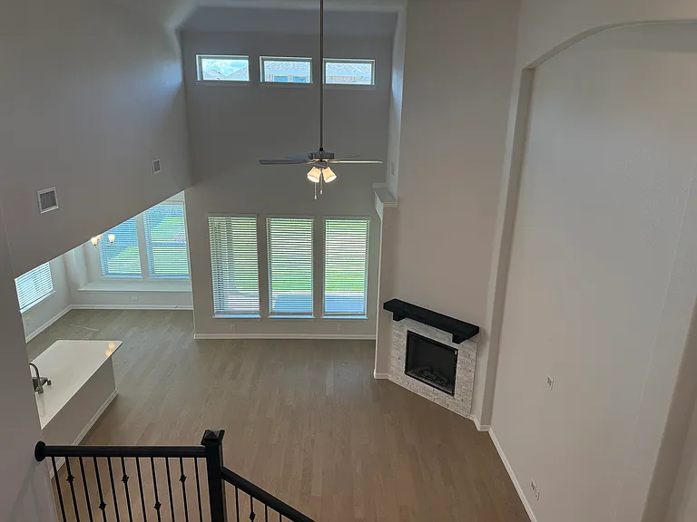 416 Breeds Hill Rd — Photo 19