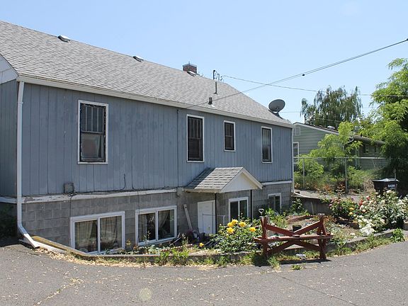 4th image of 1410 SE Broadway Ave