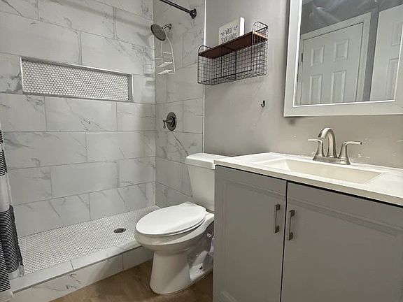 5th image of 5418 Glen Haven Dr #5418