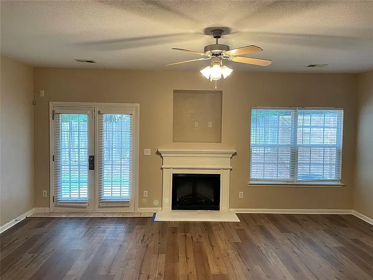 5092 Windsor Forrest Ln — Photo 5