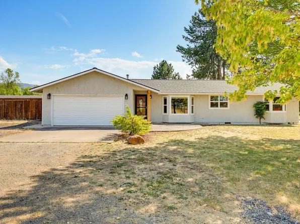 3626 Corey Rd, Central Point, OR 97502
