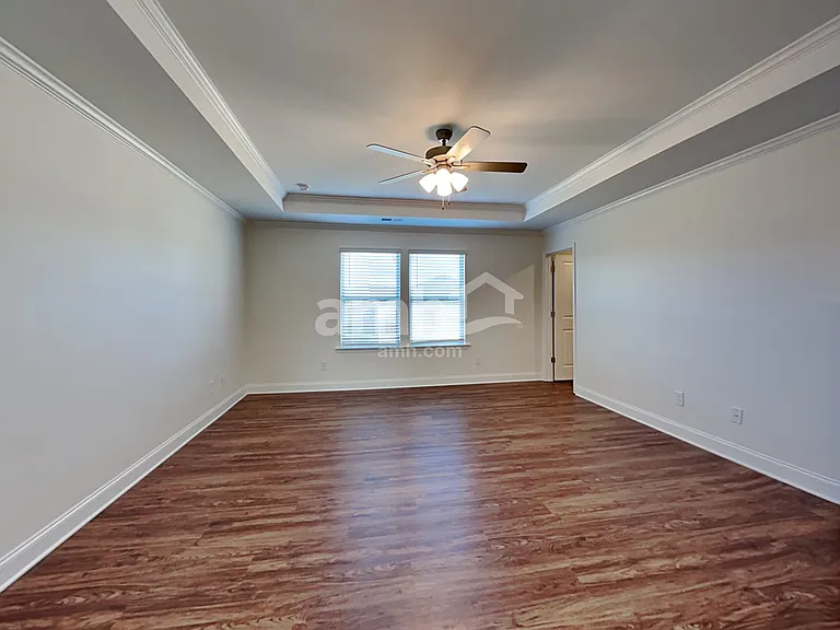 174 Larragan Dr — Photo 15