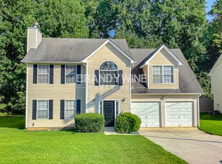 522 Pecan Wood Cir, Fairburn, GA
