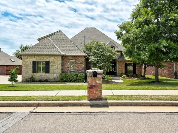 2248 Heavenly Dr, Edmond, OK 73012