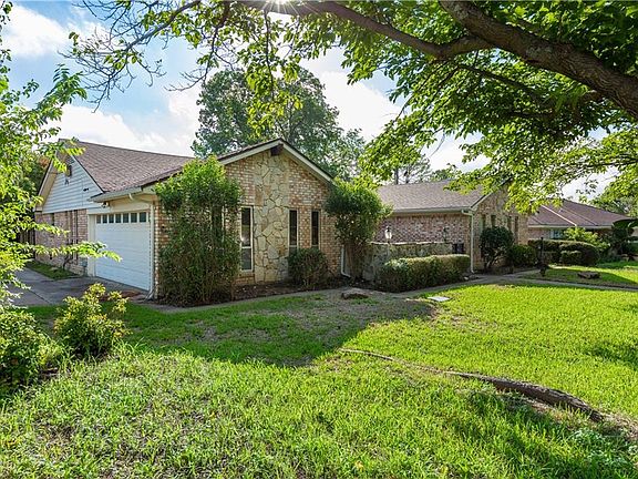 3rd image of 3404 Willowcrest Ct N