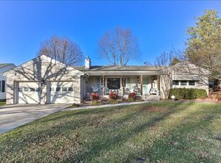 725 E University St, Springfield, MO 65807