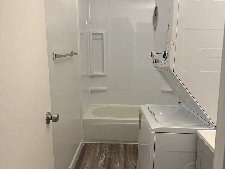 13460 SW Allen Blvd #5 — Photo 11