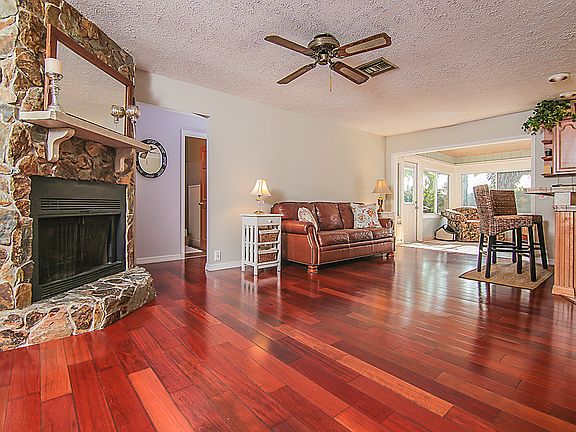 5th image of 3755 SW Margolo Ln