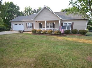 1267 Billess Ct, Lincolnton, NC 28092