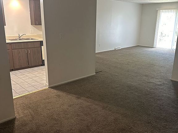 2nd image of 51 Lemans Dr #6