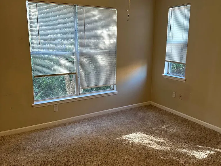 8818 Villa View Cir #207 — Photo 6