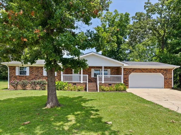 131 General Hays Rd, Fort Oglethorpe, GA 30742
