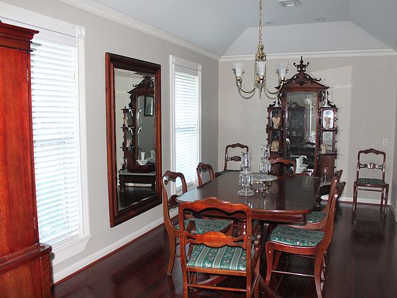 3rd image of 106 Higdon St
