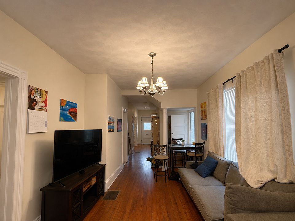 1st image of 21 Willow Ave