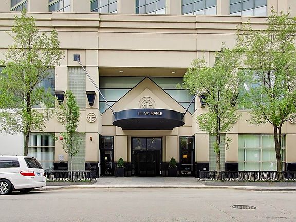 3rd image of 111 W Maple St APT 1503