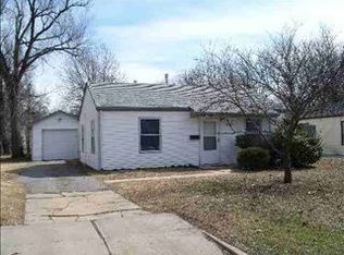 2116 S Madison Ave, Wichita, KS 67211