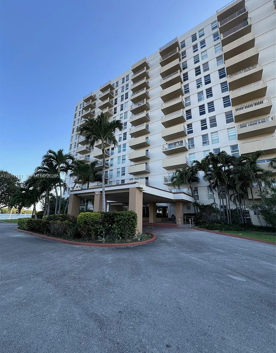 Clipper Condo No 1 — Photo 4