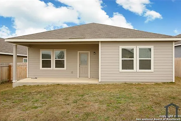 12530 Larissa — Photo 21